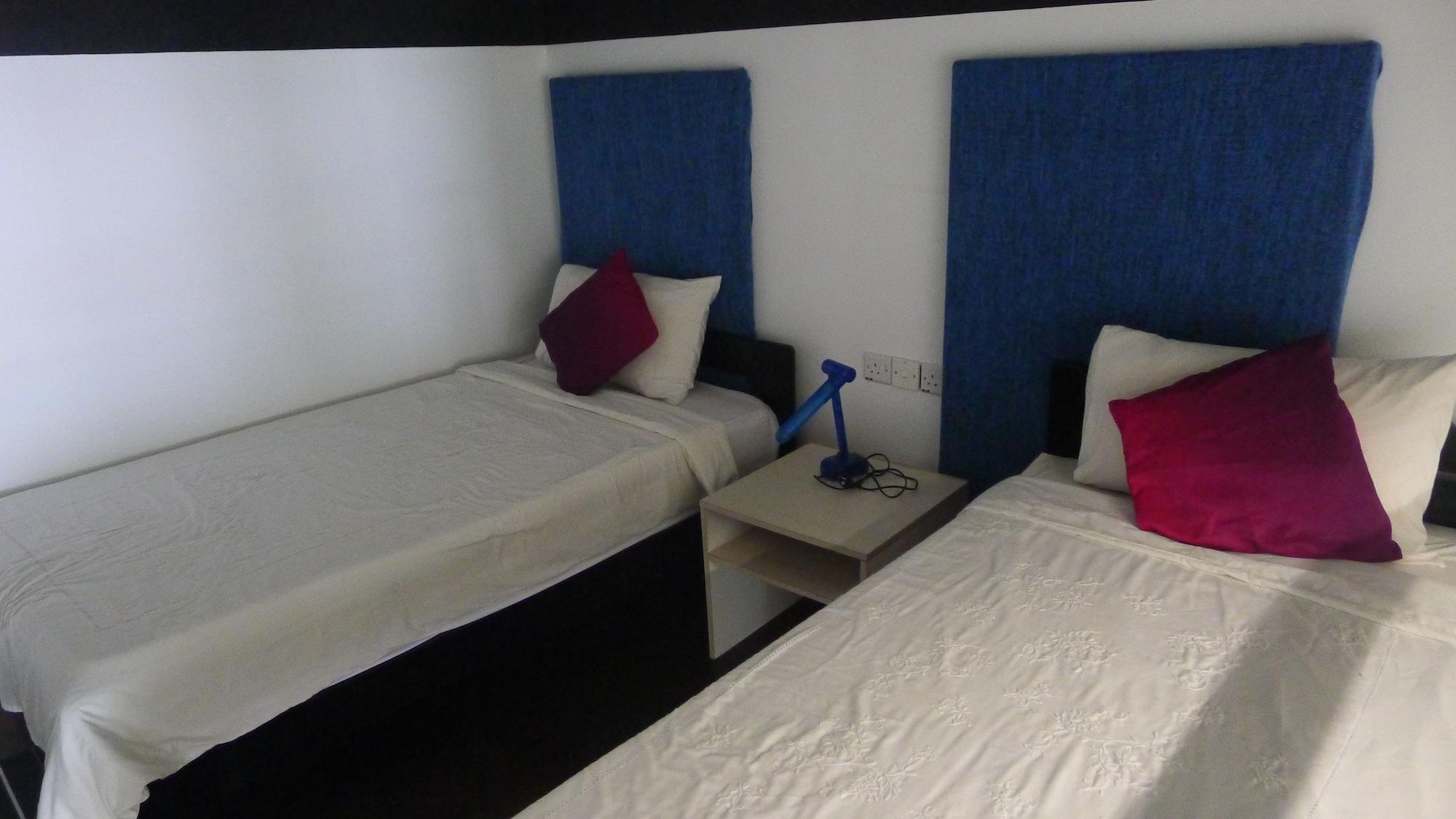 Wesberly Apartments Kuching Luaran gambar