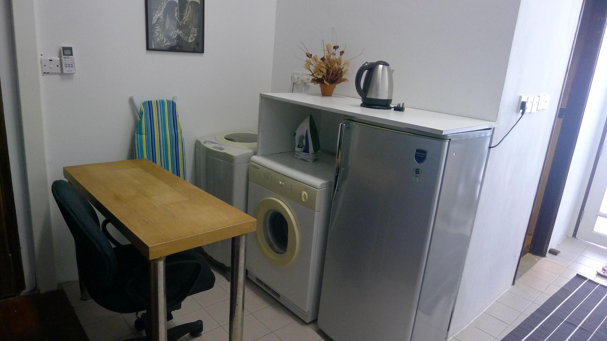 Wesberly Apartments Kuching Luaran gambar