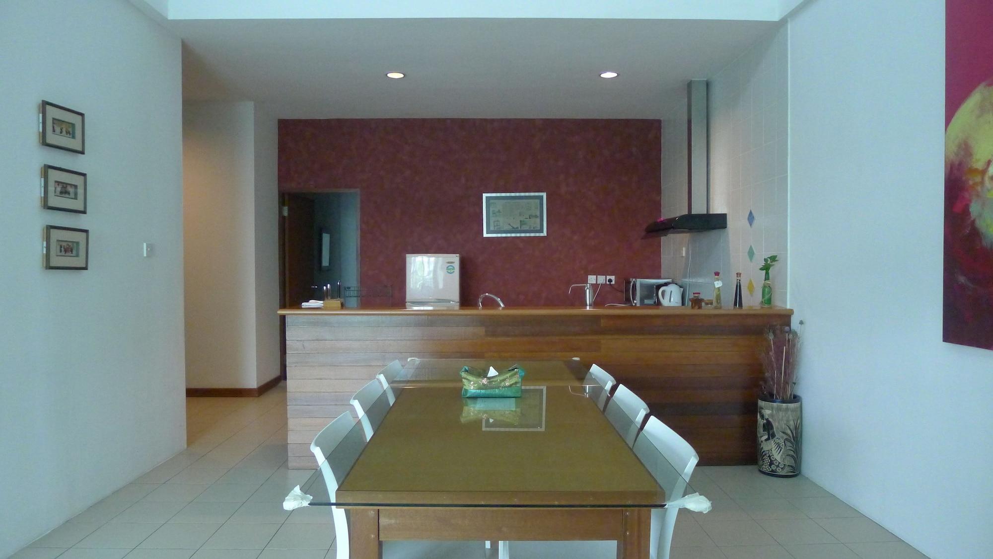 Wesberly Apartments Kuching Luaran gambar