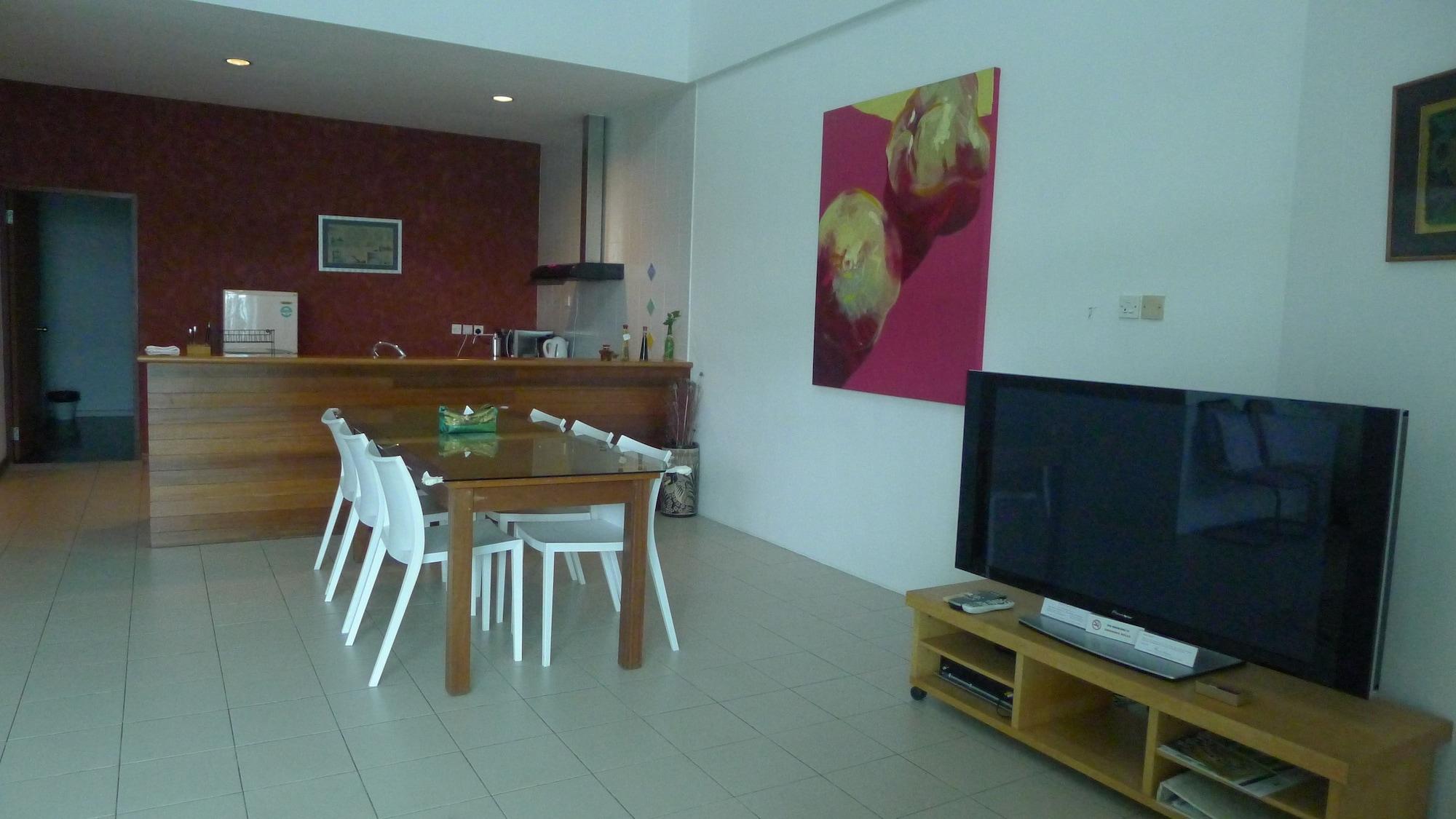 Wesberly Apartments Kuching Luaran gambar