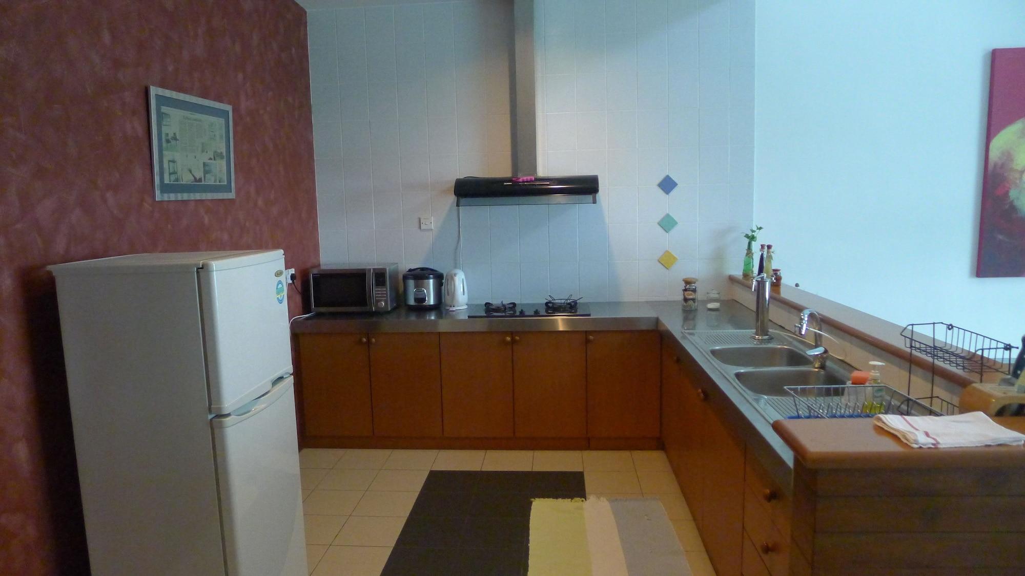 Wesberly Apartments Kuching Luaran gambar