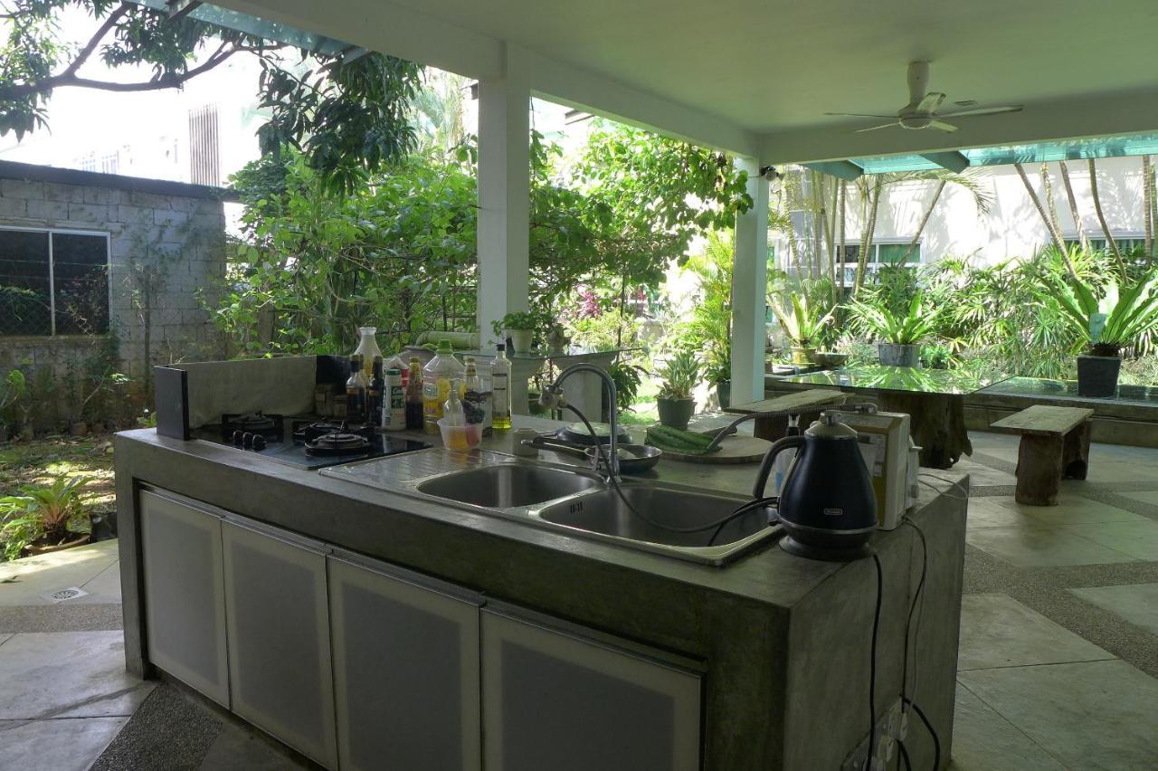 Wesberly Apartments Kuching Luaran gambar