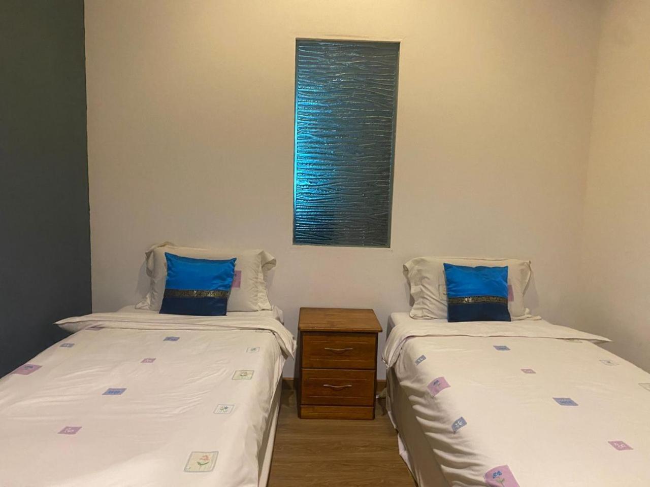 Wesberly Apartments Kuching Luaran gambar