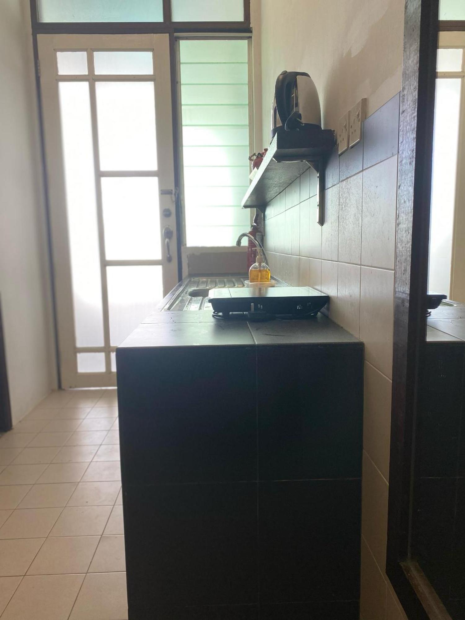 Wesberly Apartments Kuching Luaran gambar