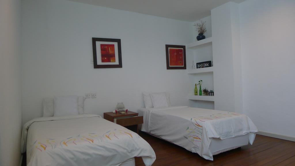 Wesberly Apartments Kuching Luaran gambar