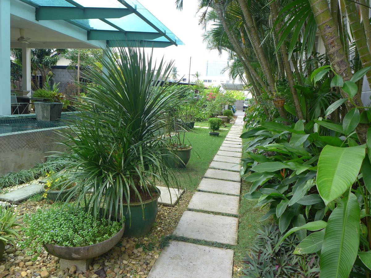 Wesberly Apartments Kuching Luaran gambar