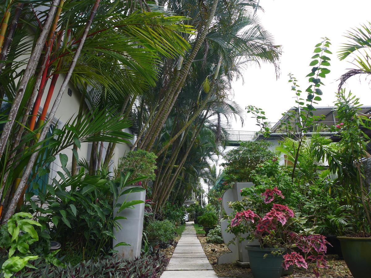 Wesberly Apartments Kuching Luaran gambar