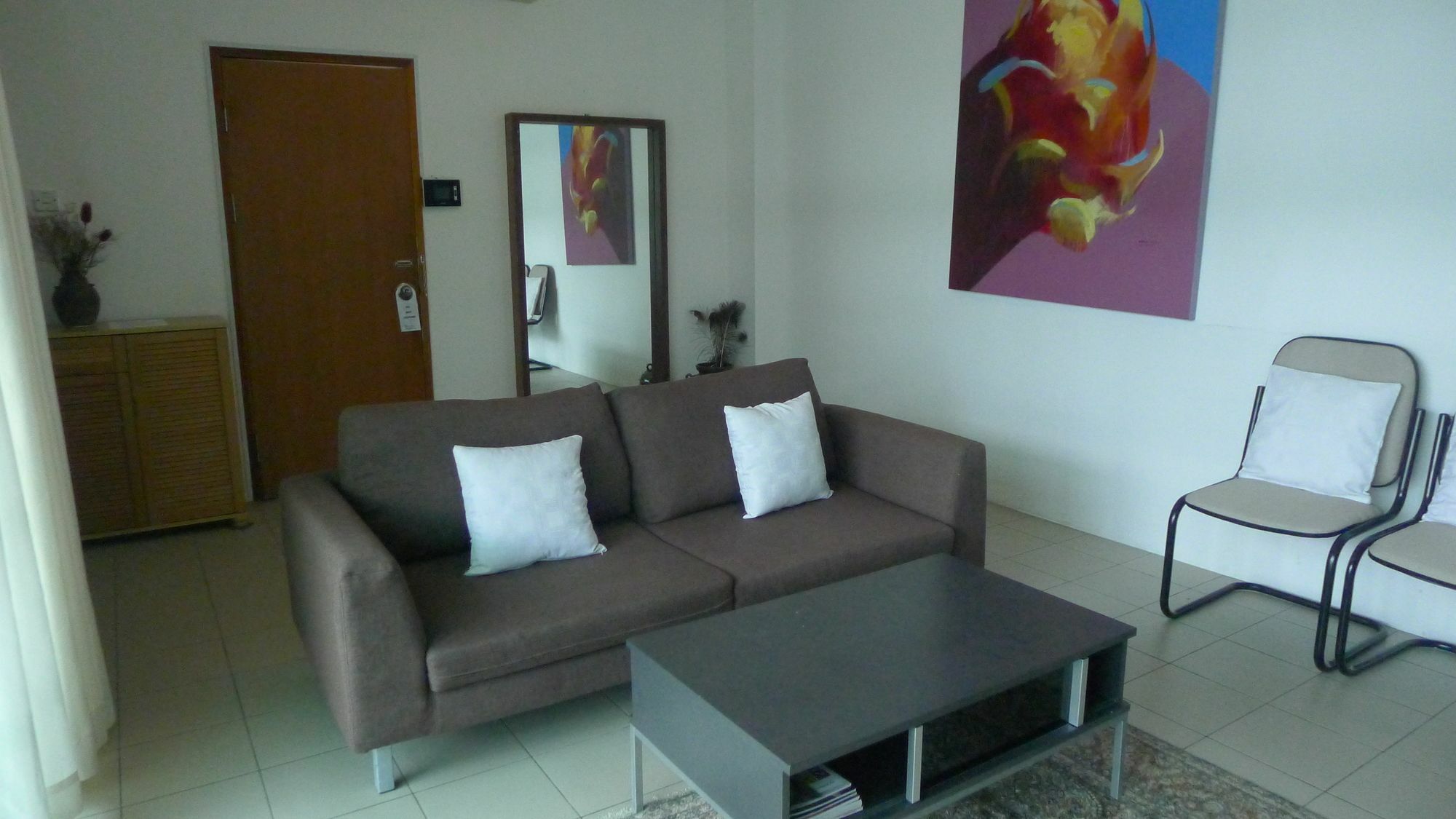 Wesberly Apartments Kuching Luaran gambar